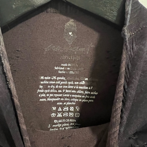 Good Karma set w/ High-Rise 7/8 Length Good Karma Leggings + long sleeve top - Picture 5 of 11